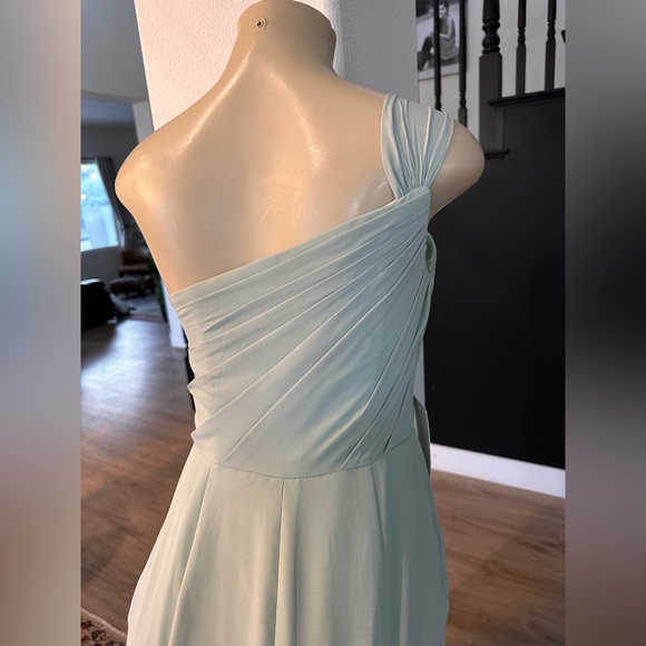 Azazie Carissa Dusty Sage bridesmaid dress size A2 - Picture 7 of 8